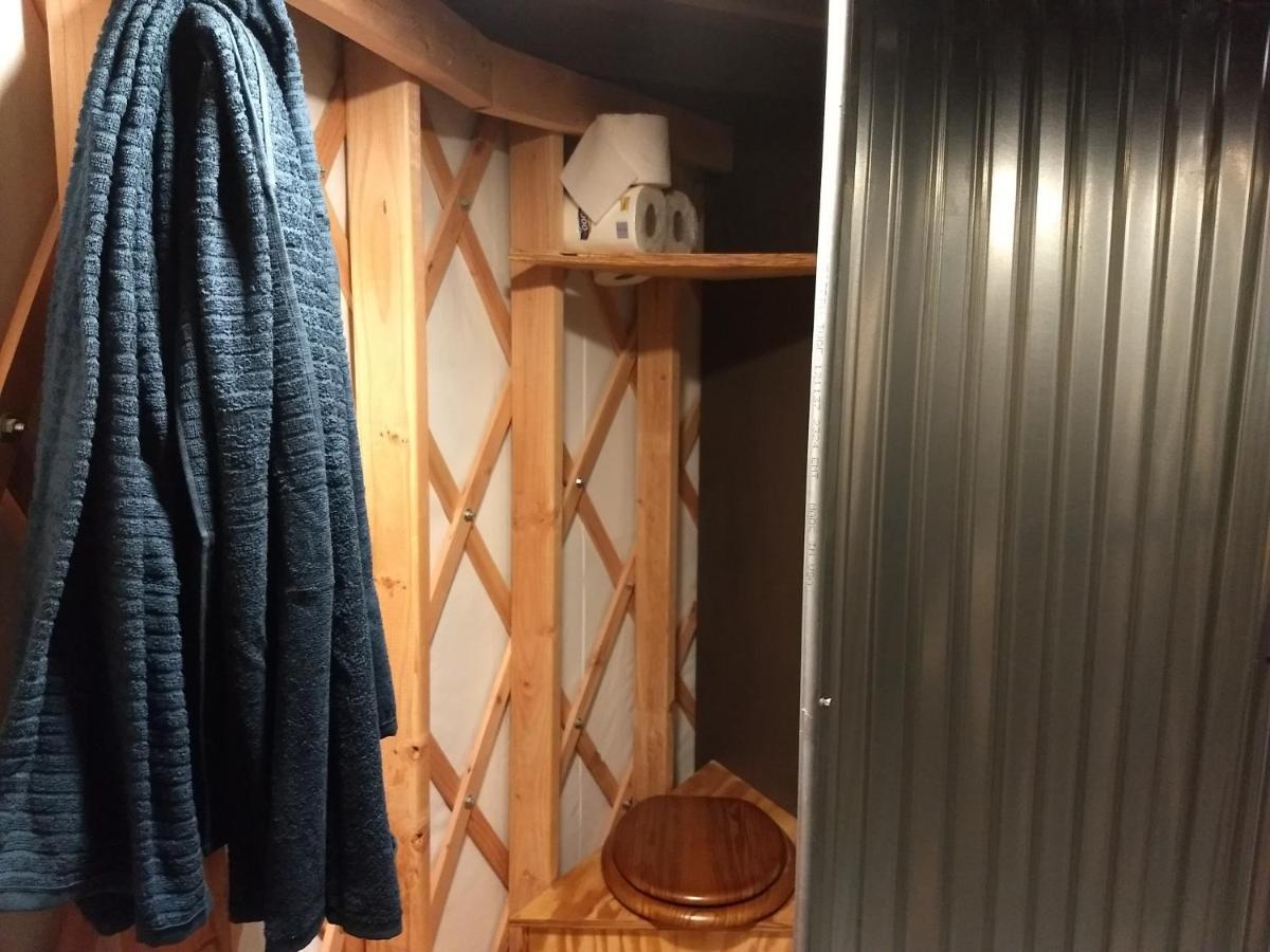 Livingston Manor Yurt Hotel Parksville Buitenkant foto